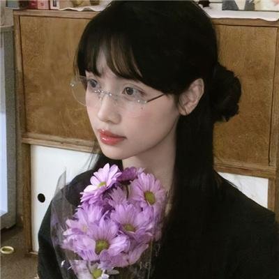 淡蓝琥珀